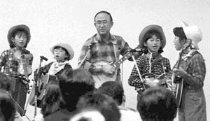 ���{����