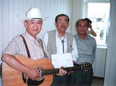 ���{�E�L���E�X����